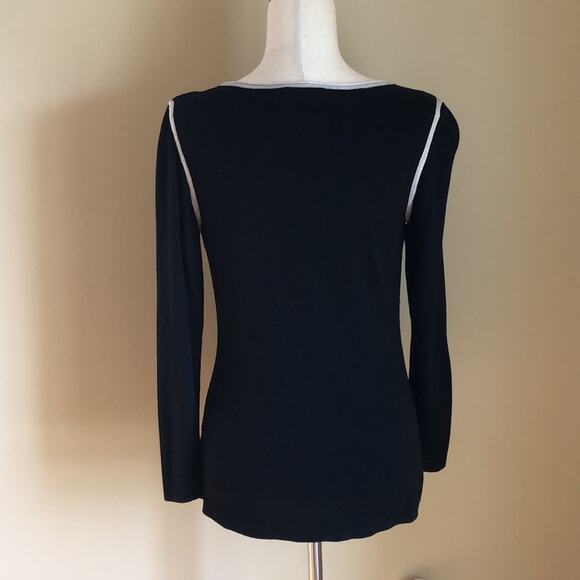 NIC + ZOE Black With Piping Scoop Neck Long Sleeve top/sweater  - Medium - Picture 4 of 6
